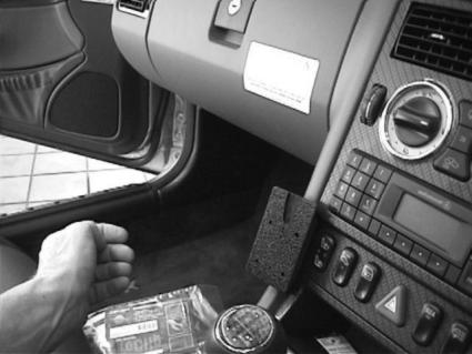 Brodit ProClip 652495 voor Mercedes Benz SLK-Class 1997-2004 - detail van dashboardmontage