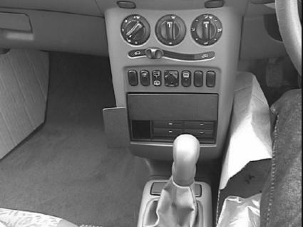 Brodit ProClip 652511 voor Mercedes Benz A-Class 1998-2000 - installatiepositie