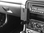 Brodit ProClip 652610 voor Mazda MX-5 1998-2005 en Mazda Miata 1998-2005 - montagepositie op dashboard