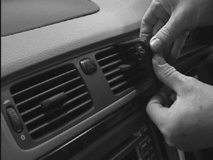 Brodit ProClip 652620 voor Volvo S80 1999-2006 - montagepositie op dashboard