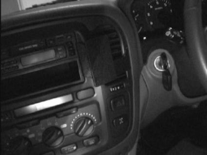 Brodit ProClip 652643 voor Toyota LandCruiser Amazon 1998-2005, Toyota LandCruiser 100 1998-2001 en Toyota Amazon 1998-2005 - detail van dashboardmontage