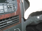 Brodit ProClip 652650 voor Jeep Grand Cherokee 1999-2004 - detail van dashboardmontage