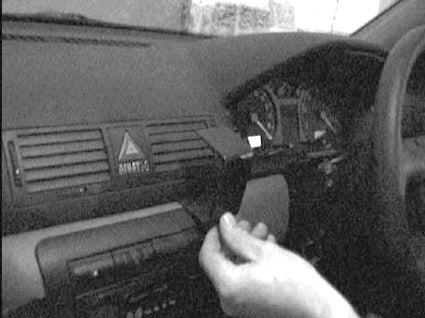 Brodit ProClip 652668 voor Skoda Octavia I 1999-2006 - montagepositie op dashboard