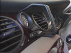 Brodit ProClip 652725 voor MG ZT 2001-2005 en Rover 75 1999-2005 - detail van dashboardmontage