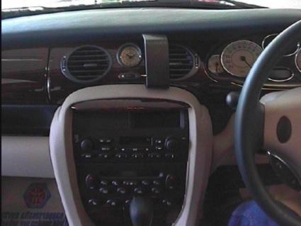 Brodit ProClip 652725 voor MG ZT 2001-2005 en Rover 75 1999-2005 - installatiepositie