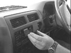 Brodit ProClip 652749 voor Toyota Prado 1997-2002 en Toyota LandCruiser 90 1997-2002 - montagepositie op dashboard