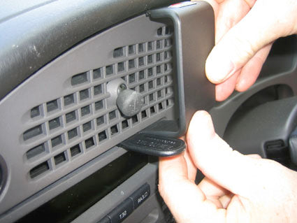 Brodit ProClip 652800 voor Saab 9-5 1998-2005 - ProClip geplaatst in het voertuig