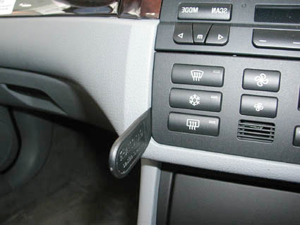 Brodit ProClip 652805 voor BMW Compact 2001-2007 en BMW 3-series M3 E46 1998-2004 - montagepositie op dashboard
