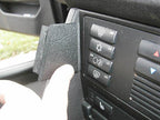 Brodit ProClip 652806 voor BMW 5-series M5 E39 1996-2003 - montagepositie op dashboard