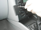 Brodit ProClip 652808 voor Volkswagen Golf IV Variant 2000-2004, Volkswagen Golf IV 1998-2003 en Volkswagen Bora 1999-2005 - detail van dashboardmontage