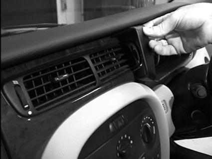 Brodit ProClip 652932 voor Jaguar X-Type 2001-2010 - montagepositie op dashboard