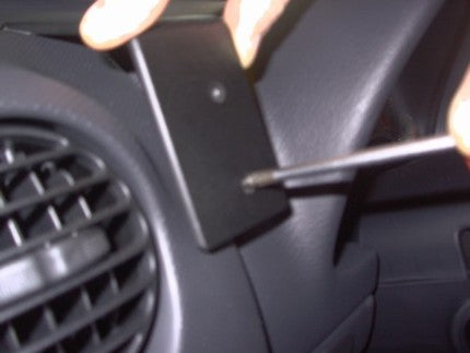 Brodit ProClip 652969 voor Jeep Cherokee 2002-2008 - detail van dashboardmontage
