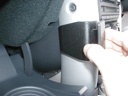 Brodit ProClip 653013 voor Mini Cooper Convertible 2001-2007 en Mini Cooper 2001-2006 - montagepositie op dashboard