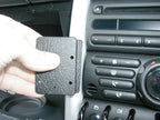 Brodit ProClip 653013 voor Mini Cooper Convertible 2001-2007 en Mini Cooper 2001-2006 - detail van dashboardmontage
