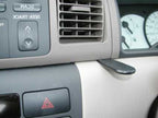 Brodit ProClip 653025 voor Toyota Corolla 2002-2007 - montagepositie op dashboard