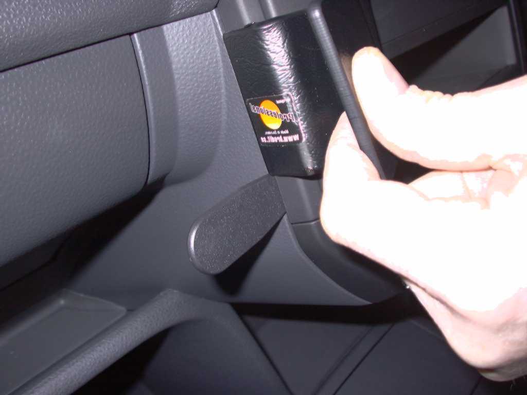 Brodit ProClip 653029 voor Volkswagen Polo 2002-2009 - ProClip geplaatst in het voertuig
