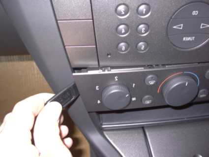 Brodit ProClip 653077 voor Holden Vectra C 2002-2010, Opel Vectra C 2002-2010 e.a. - montagepositie op dashboard