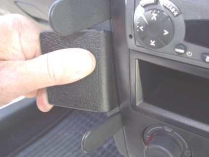 Brodit ProClip 653081 voor Seat Ibiza 2002-2008 en Seat Cordoba 2003-2009 - ProClip geplaatst in het voertuig