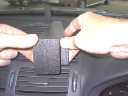 Brodit ProClip 653083 voor Mercedes Benz E-Class, Stationwagon 2003-2009, Mercedes Benz E-Class, Sedan 2002-2008 en Mercedes Benz E-Class, Coupé 2002-2009 - ProClip geplaatst in het voertuig