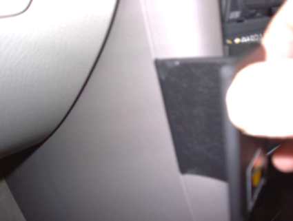 Brodit ProClip 653092 voor Audi S4 Cabriolet 2002-2007 en Audi A4 Cabriolet 2002-2007 - detail van dashboardmontage