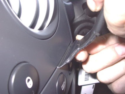 Brodit ProClip 653143 voor Citroen Berlingo II 2003-2008 en Peugeot Partner 2003-2008 - ProClip geplaatst in het voertuig