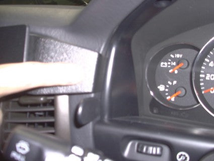Brodit ProClip 653161 voor Toyota LandCruiser 100 2002-2007 - detail van dashboardmontage