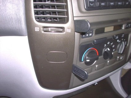 Brodit ProClip 653162 voor Toyota LandCruiser 100 2002-2007 - montagepositie op dashboard