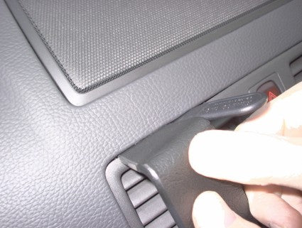 Brodit ProClip 653173 voor Volvo XC90 2002-2014 - montagepositie op dashboard