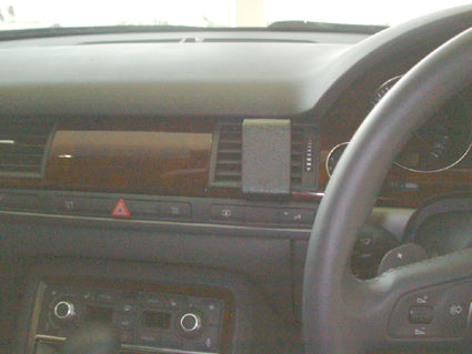 Brodit ProClip 653196 voor Audi S8 2003-2010 en Audi A8 2003-2010 - installatiepositie