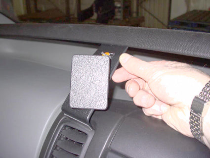Brodit ProClip 653199 voor Nissan Primastar 2002-2010, Opel Vivaro 2002-2010 e.a. - ProClip geplaatst in het voertuig