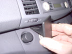 Brodit ProClip 653202 voor Nissan Micra 2003-2010 - ProClip geplaatst in het voertuig