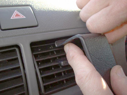 Brodit ProClip 653204 voor Ford Transit Connect 2003-2009 en Ford Tourneo Connect 2003-2009 - ProClip geplaatst in het voertuig
