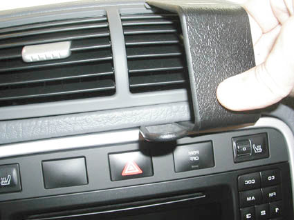 Brodit ProClip 653209 voor Porsche Cayenne 2003-2010 - ProClip geplaatst in het voertuig