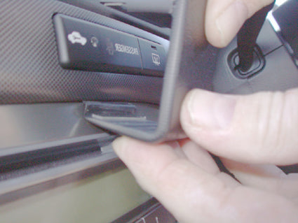 Brodit ProClip 653211 voor Toyota Avensis 2003-2008 - montagepositie op dashboard