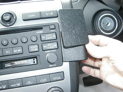 Brodit ProClip 653236 voor Nissan Murano 2003-2008 - detail van dashboardmontage