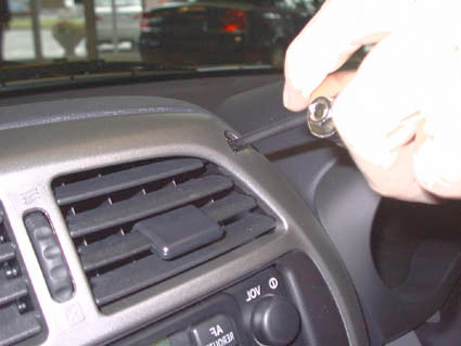 Brodit ProClip 653293 voor Toyota RAV 4 2001-2003 - montagepositie op dashboard