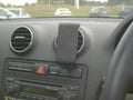 Brodit ProClip 653296 voor Audi S3 2003-2006 en Audi A3 2003-2006 - installatiepositie