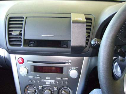 Brodit ProClip 653346 voor Subaru Outback 2003-2009, Subaru Liberty 2003-2009 en Subaru Legacy 2004-2009 - installatiepositie