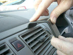 Brodit ProClip 653360 voor Volvo V50 2004-2012, Volvo S40 2004-2012 e.a. - montagepositie op dashboard