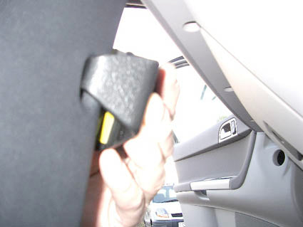 Brodit ProClip 653361 voor Volvo V50 2004-2012, Volvo S40 2004-2012 e.a. - montagepositie op dashboard