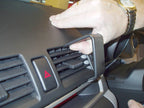 Brodit ProClip 653370 voor Mazda 3 2004-2009 - detail van dashboardmontage