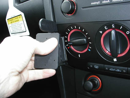 Brodit ProClip 653371 voor Mazda 3 2004-2009 - ProClip geplaatst in het voertuig