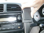 Brodit ProClip 653377 voor Toyota RAV 4 2004-2005 - detail van dashboardmontage