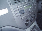 Brodit ProClip 653420 voor Ford C-Max 2004-2010 - montagepositie op dashboard