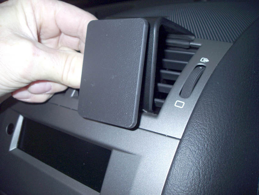 Brodit ProClip 653431 voor Peugeot 407 2004-2010 - detail van dashboardmontage