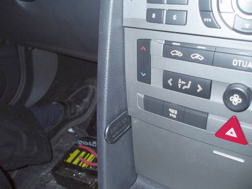 Brodit ProClip 653432 voor Peugeot 407 2004-2010 - montagepositie op dashboard