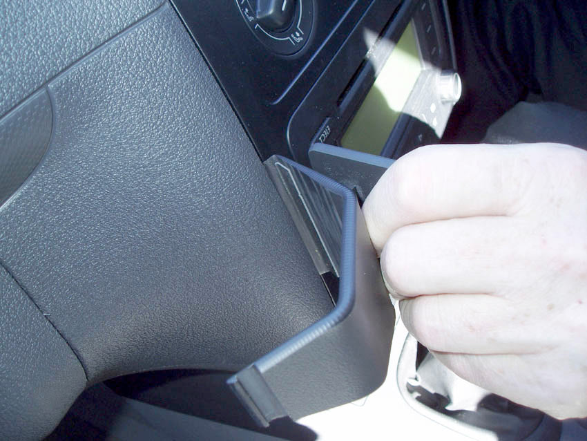 Brodit ProClip 653436 voor Volkswagen Caddy 2004-2015 - montagepositie op dashboard