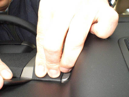 Brodit ProClip 653437 voor Toyota Prius 2004-2009 - detail van dashboardmontage