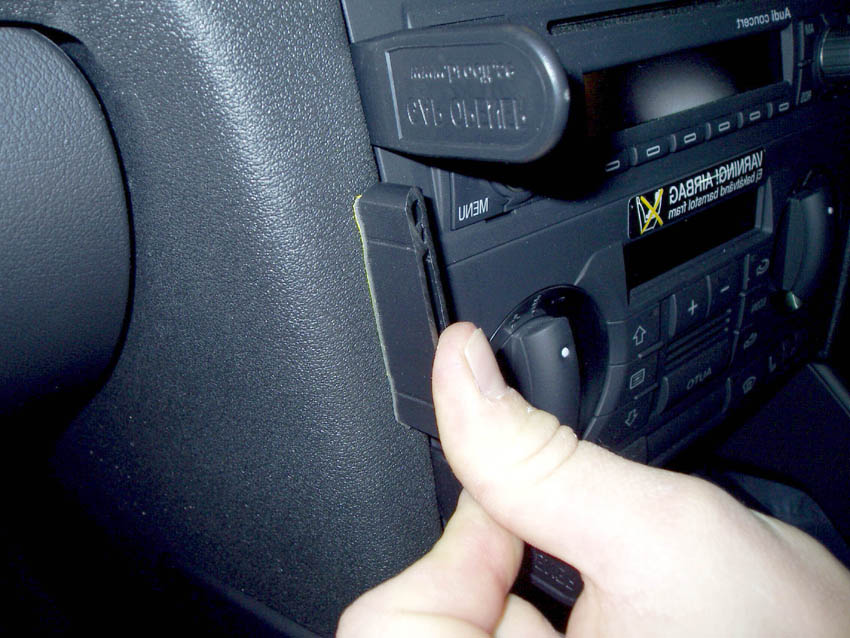 Brodit ProClip 653439 voor Audi S3 2004-2006, Audi S3 2003-2006 e.a. - ProClip geplaatst in het voertuig