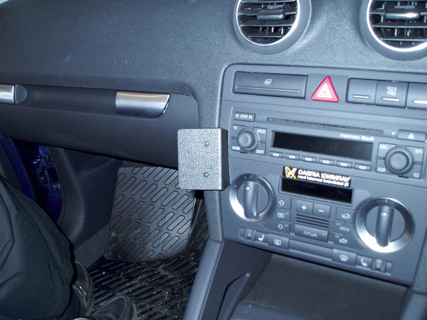 Brodit ProClip 653439 voor Audi S3 2004-2006, Audi S3 2003-2006 e.a. - installatiepositie